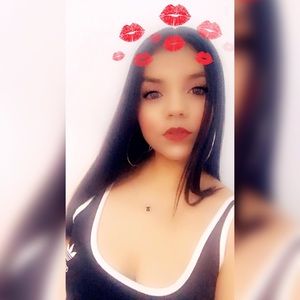 Meet your Posher, Leslyani